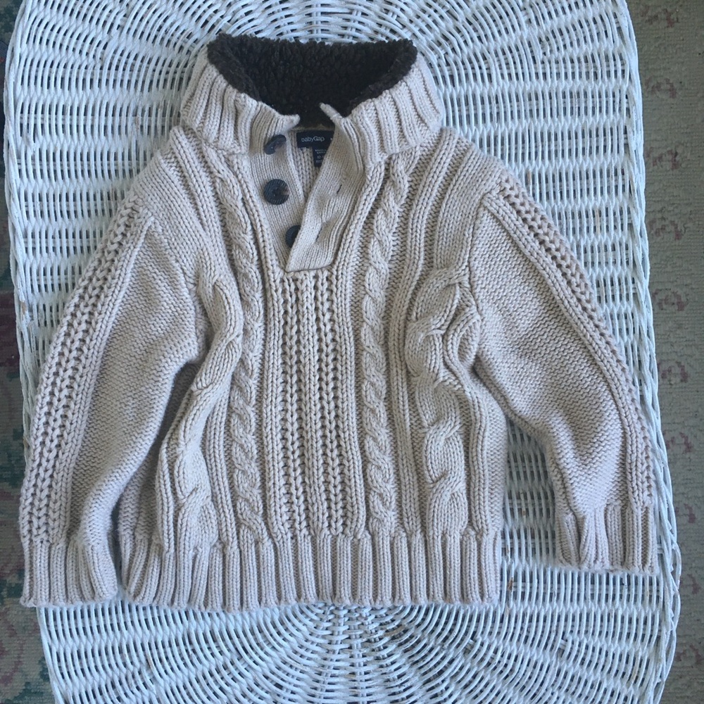Boy’s cable knit sweater